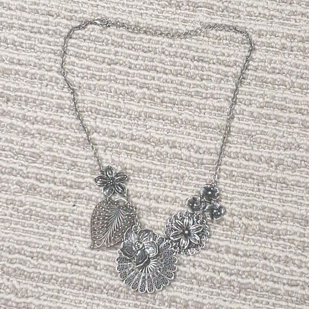 Vintage Silver Tone Flower Leaf Statement Bib Necklace Filigree Floral Collar...